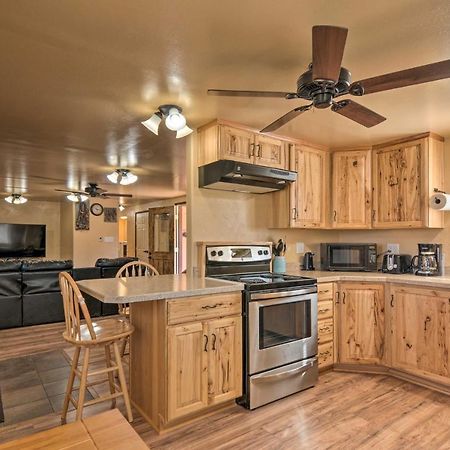Cozy Home With Canyon Views 2 Mi To Grand Staircase Henrieville 外观 照片
