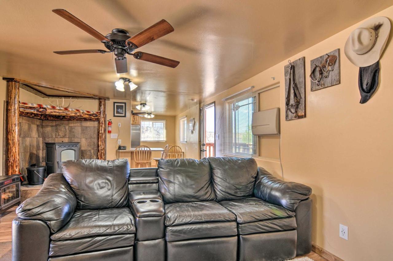 Cozy Home With Canyon Views 2 Mi To Grand Staircase Henrieville 外观 照片