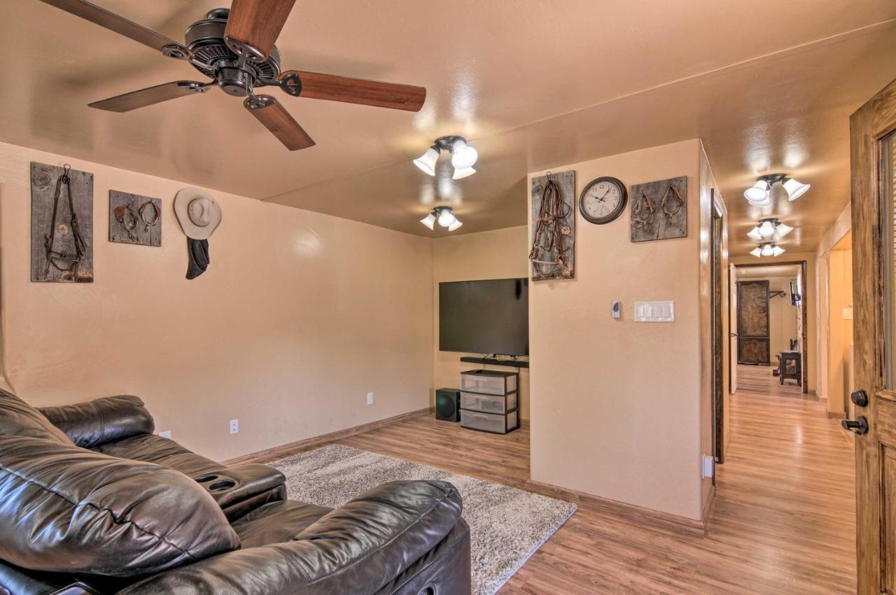 Cozy Home With Canyon Views 2 Mi To Grand Staircase Henrieville 外观 照片