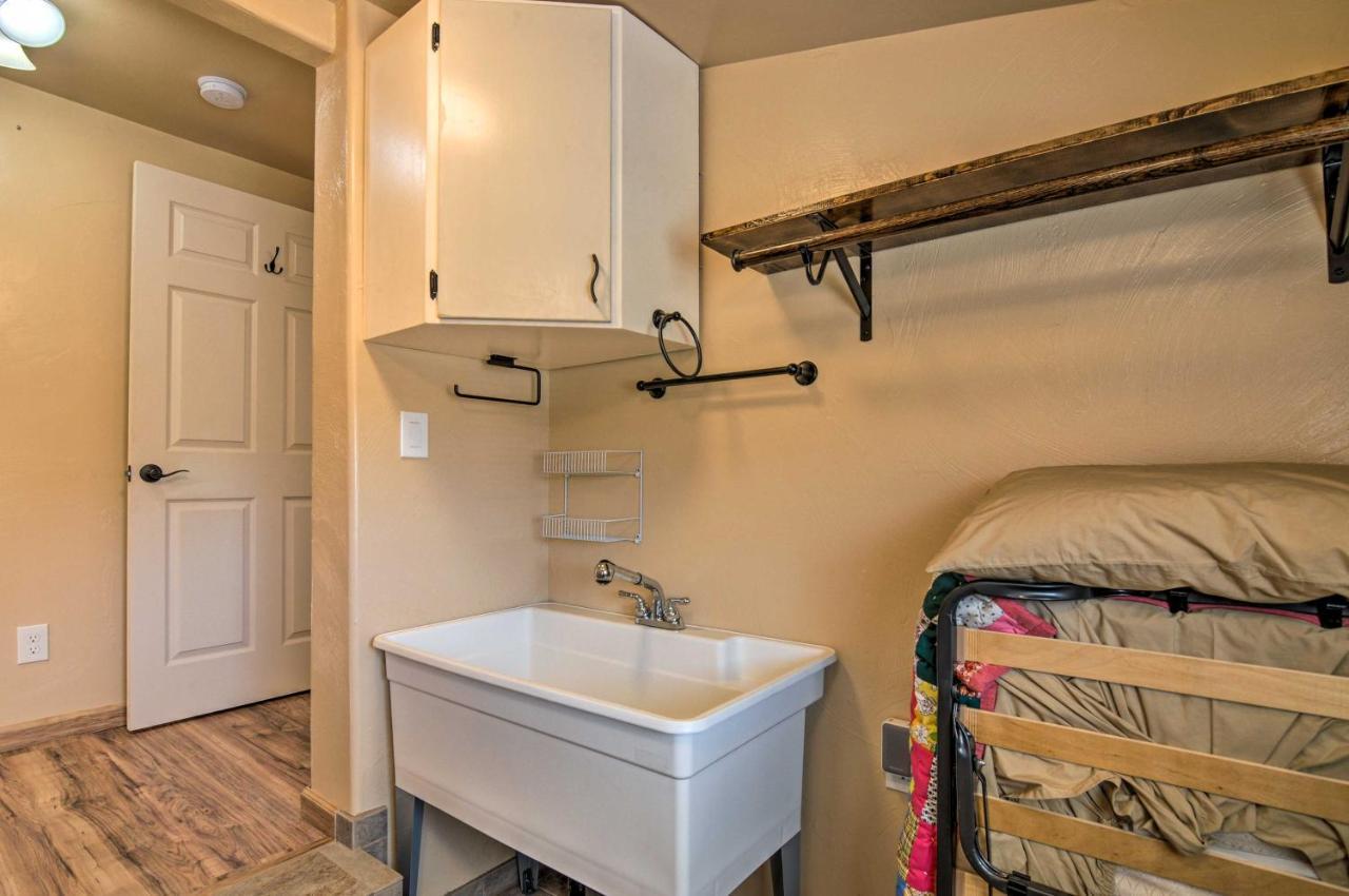 Cozy Home With Canyon Views 2 Mi To Grand Staircase Henrieville 外观 照片
